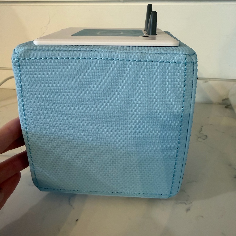 Toniebox Kid Friendly Music Box. Light Blue | Child Safe | EUC - Picture 5 of 7